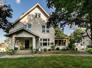 490 Alpine St, Dubuque, IA 52001