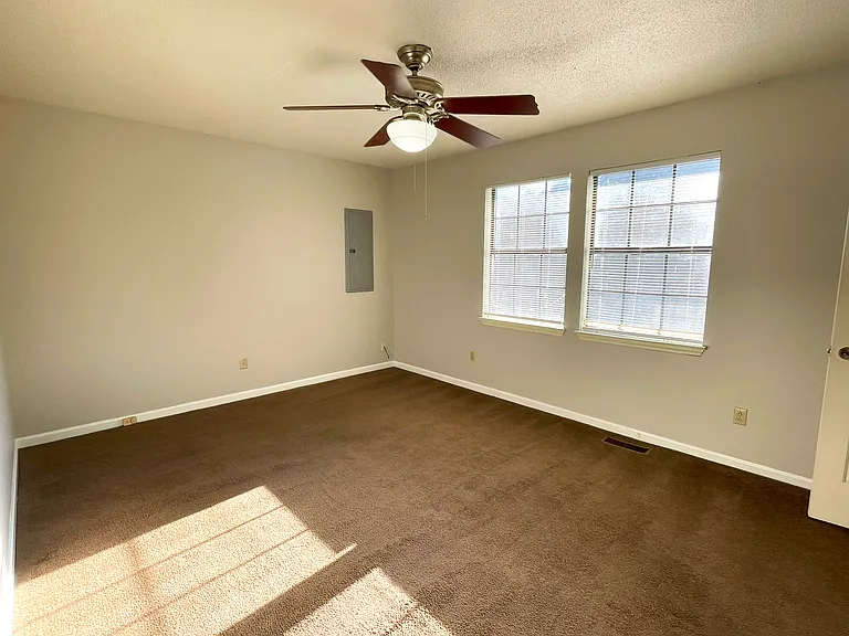 9048 Daisy Dallas Rd #B — Photo 9