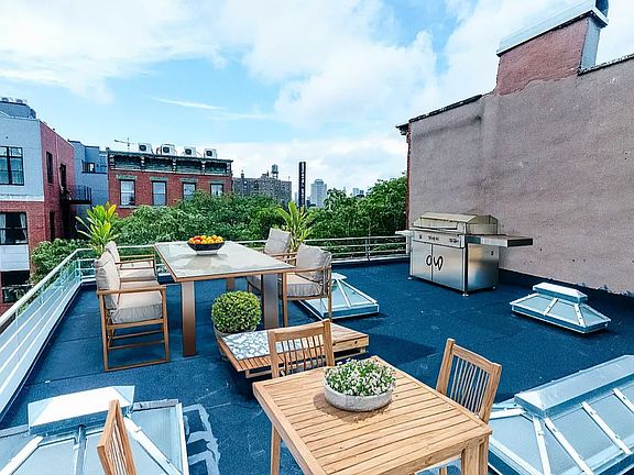 2nd image of 43 Cumberland St #2F