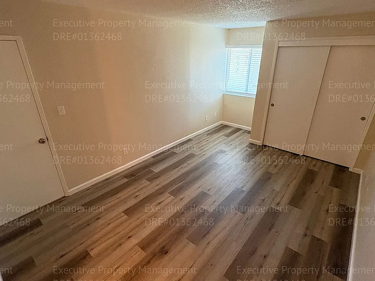 709 Deseret Way — Photo 24