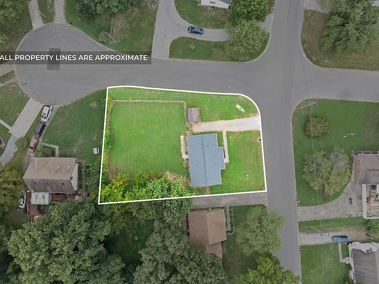 619 Ranch Hill Dr — Photo 3