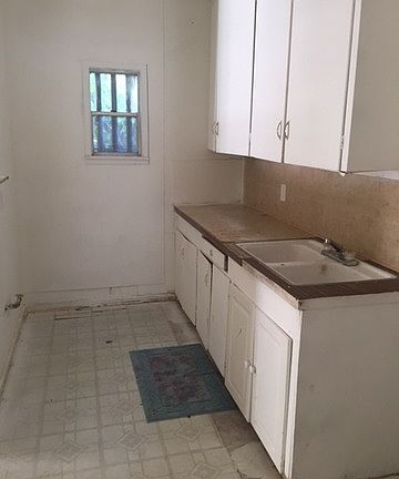 4th image of 803 Lovett Ave