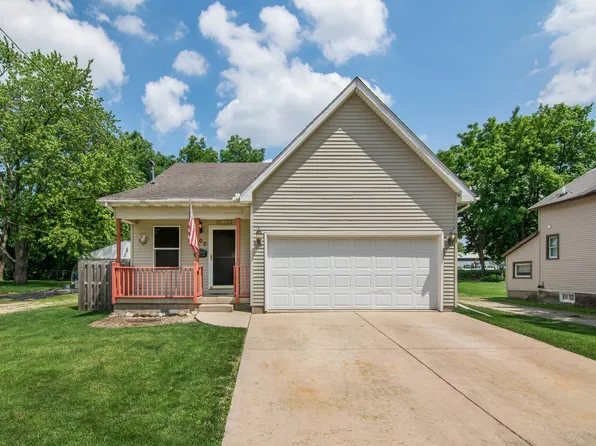 200 Cotton Ave, Dekalb, IL 60115