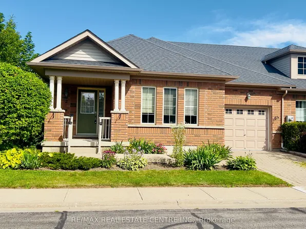 2 Alisma Trl, Brampton, ON L6R 0Y8