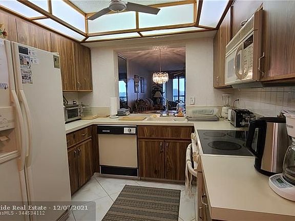 4th image of 1266 S Military Trl APT 576