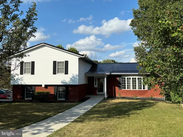 516 Grandview Dr, Frostburg, MD 21532