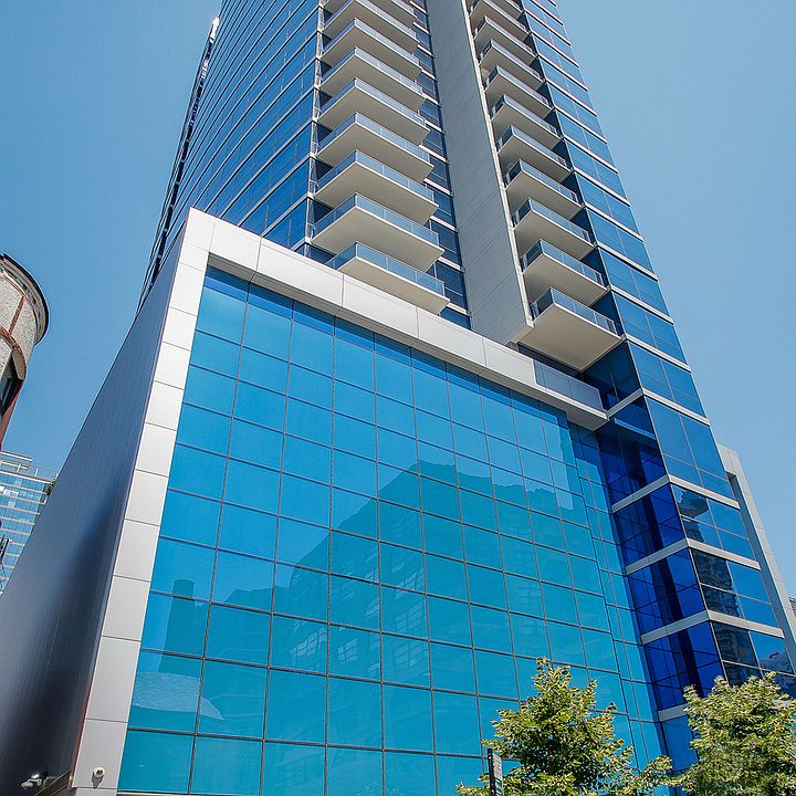 1st image of 110 W Superior St #1701