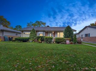 17230 Community St, Lansing, IL 60438