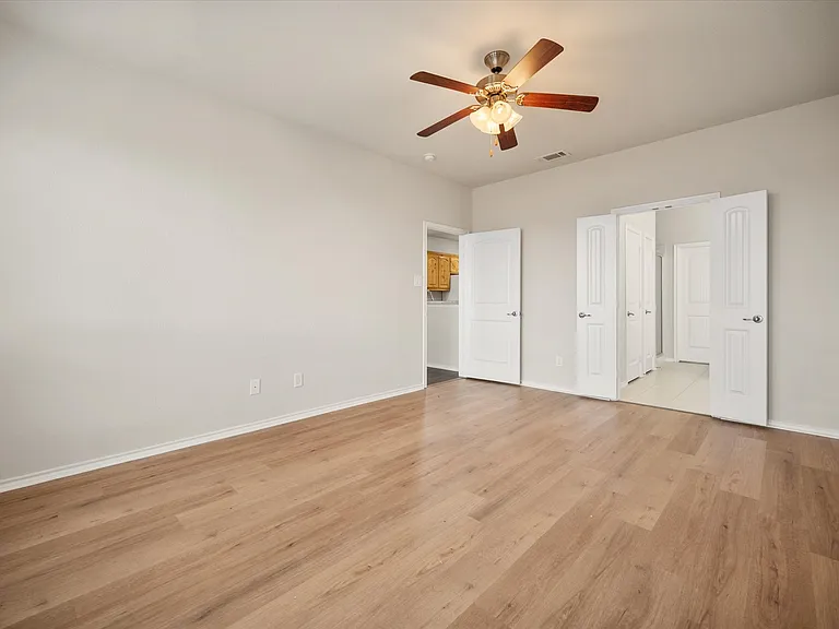 1449 Elkford Ln — Photo 18