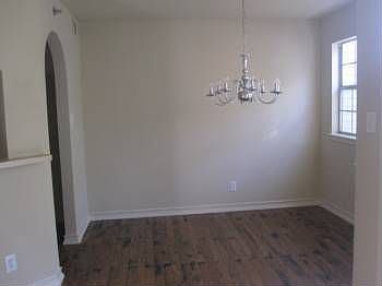 4th image of 1001 Liberty St APT 122