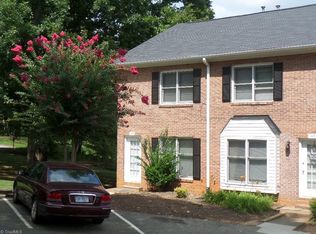 1447 King Charles Dr, Clemmons, NC 27012