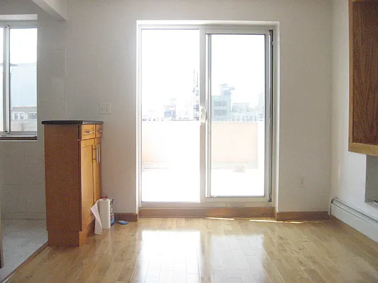 Rented by R New York | media 6