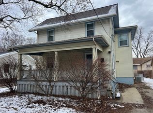 1004 Hovey Ave, Normal, IL 61761