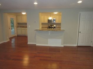 9 Howe Ln, Northborough, MA 01532