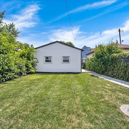 1821 N Kedvale Ave #1 — Photo 12