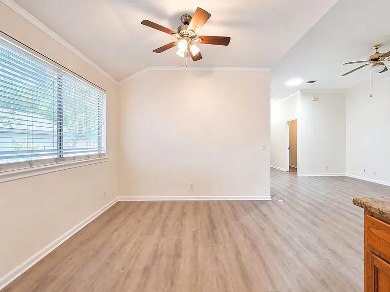 1841 Greening Way — Photo 8