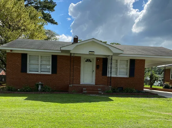 205 N Edgewood Avenue, Williamston, NC 27892