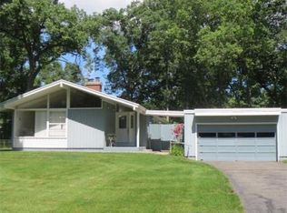 54 Ridge Rd, Longmeadow, MA 01106