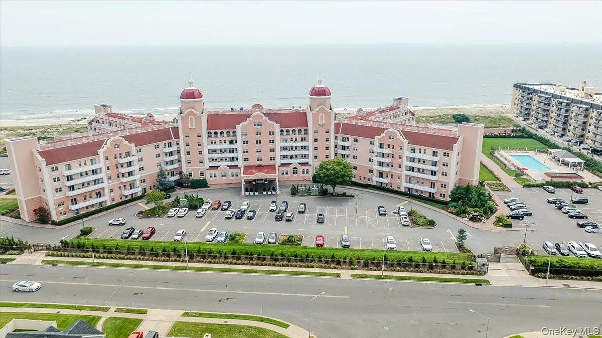 2 Richmond Road #4F photo 1
