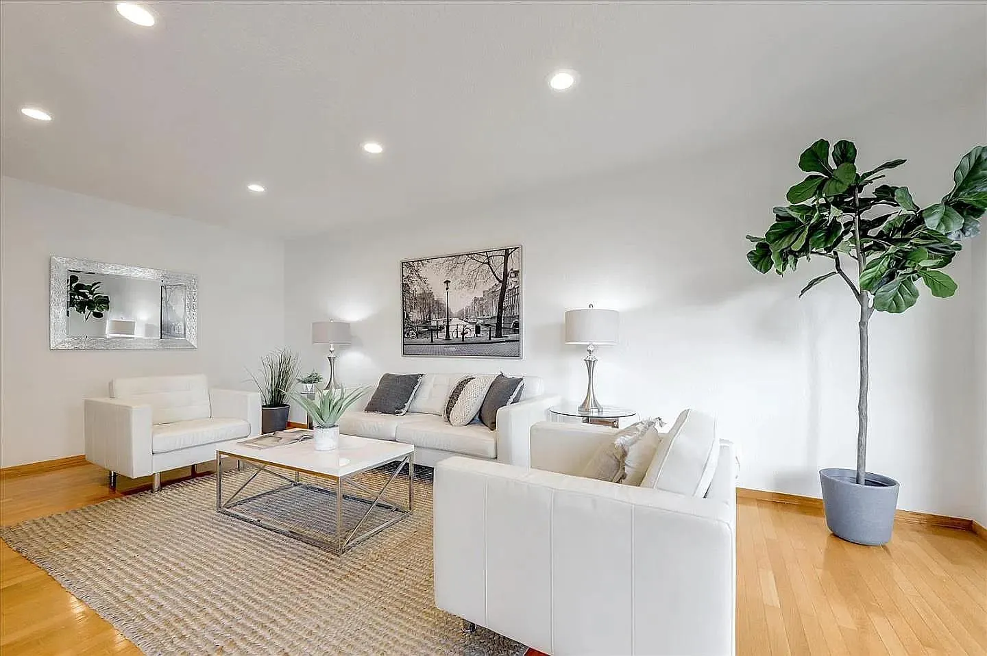 183 Del Medio Ave — Photo 1