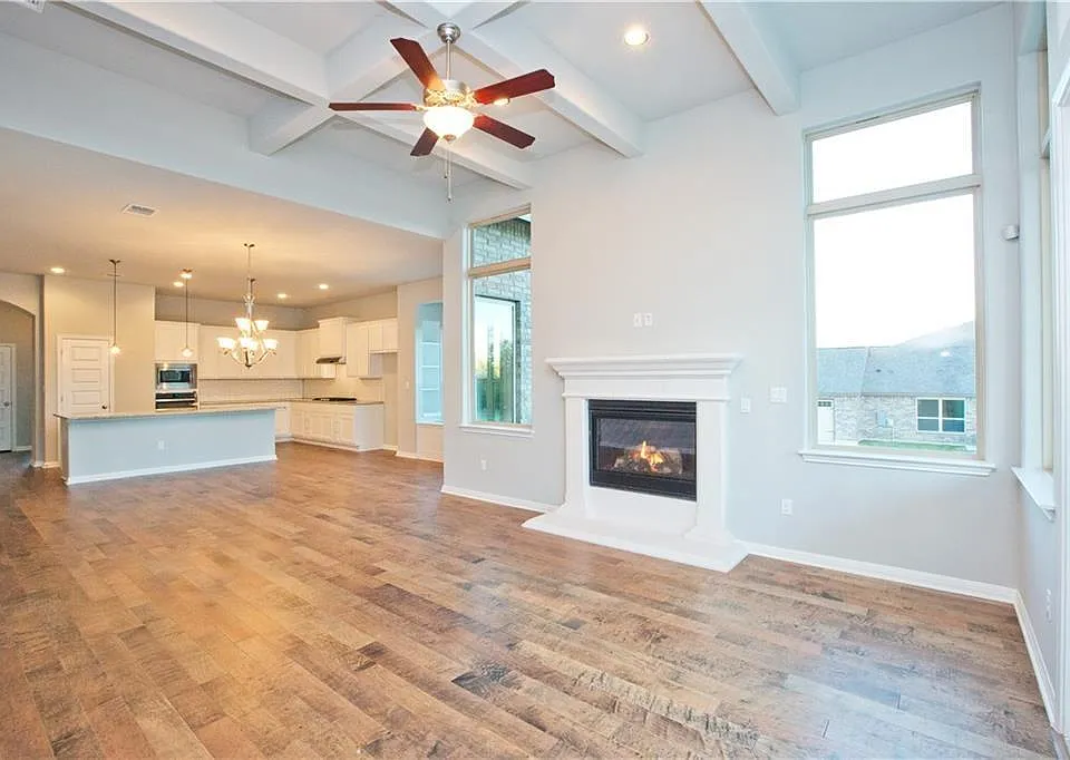 337 Chisholm Trl