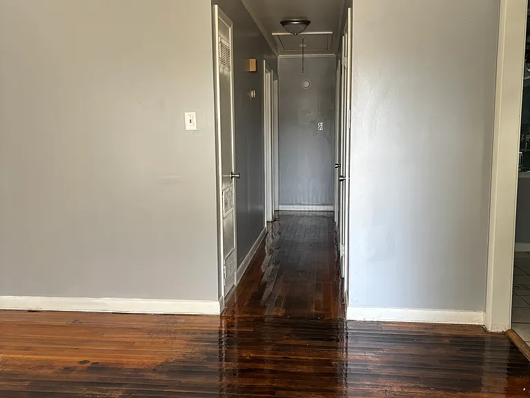 1016 Dixie St — Photo 4