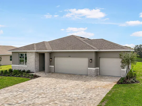 9156 Players Dr, Weeki Wachee, FL 34613