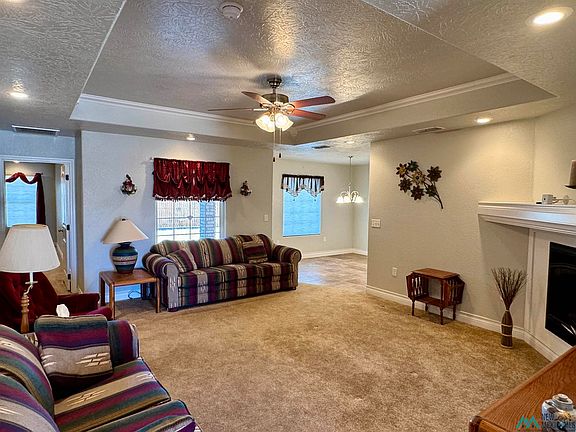 3rd image of 225 Starlite Dr