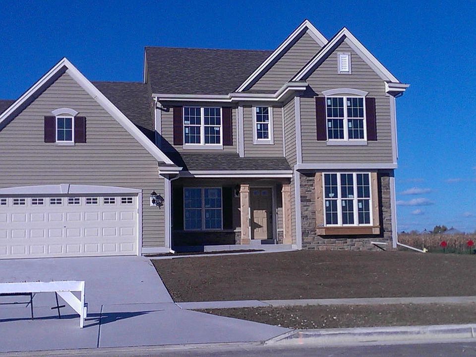 2nd image of 604 Westlawn Ave