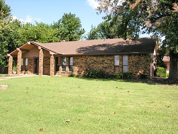 4th image of 11427 S 250 East Ave