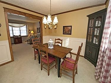 5th image of 537 Chaparral Dr