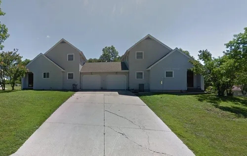 1304 Bishop Dr Photo 1