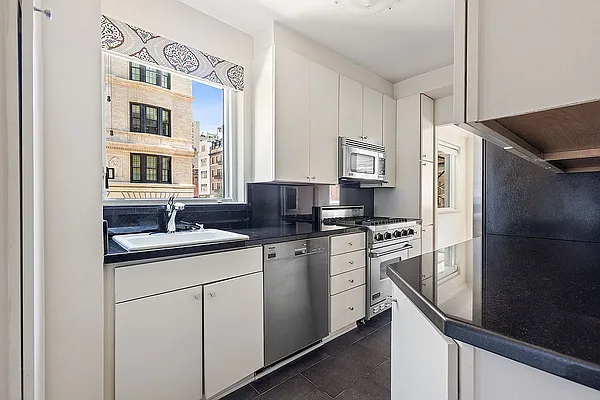 Rented by Corcoran | media 13