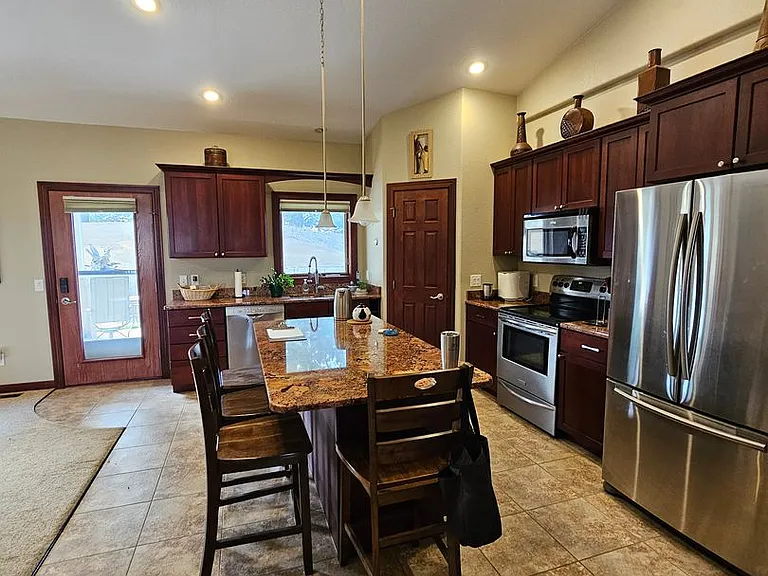 4144 Augusta Dr — Photo 10