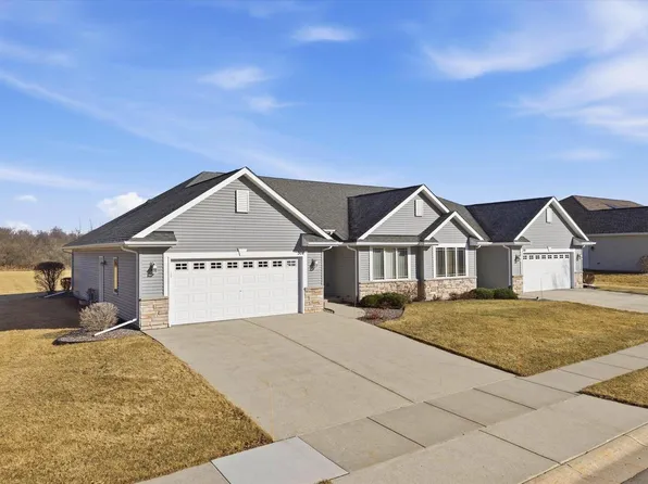 308 E Redding CIRCLE, Belgium, WI 53004
