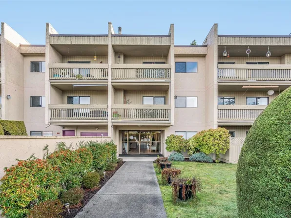 363 Morison Ave #305, Parksville, BC V9P 1P4