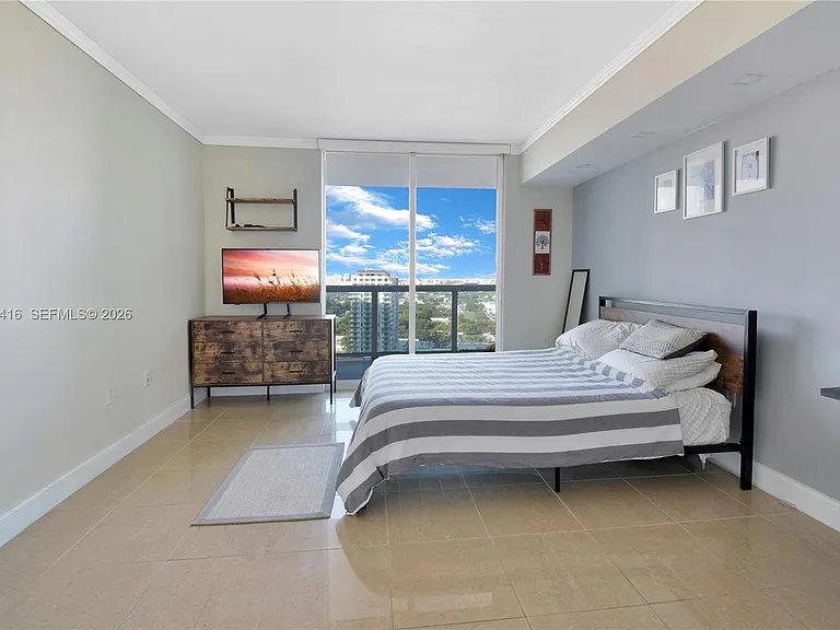 1800 N Bayshore Dr #2308 — Photo 5