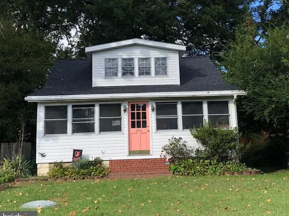 206 Linden Ave, Edgewater, MD 21037