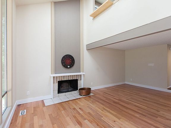 3rd image of 16510 187th Ave NE