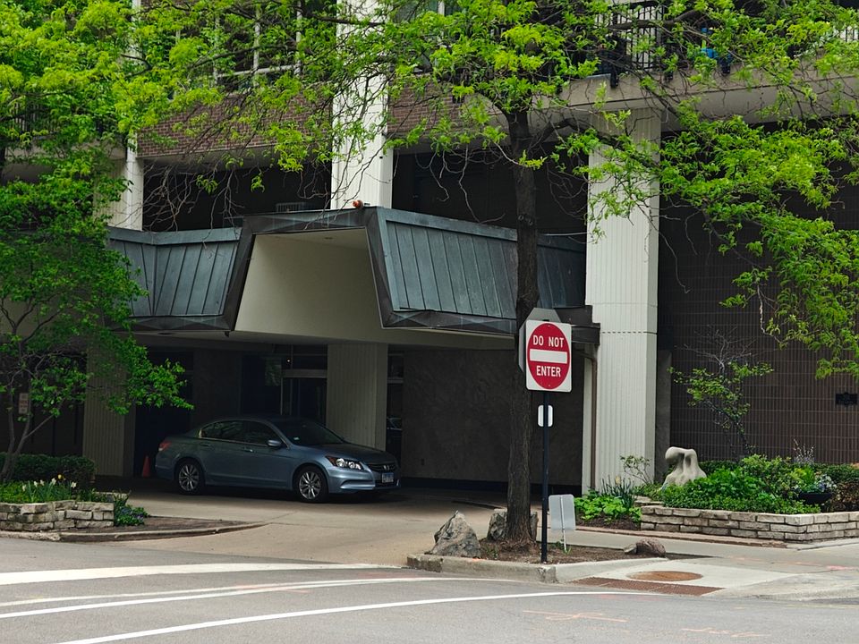 1st image of 201 E Chestnut St APT 17C