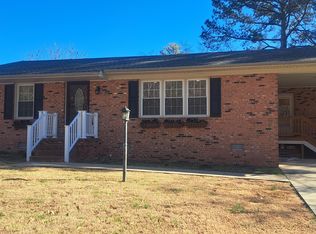 318 Shore Dr, Suffolk, VA 23434