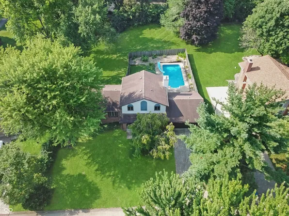 1637 Towe String Rd, Indianapolis, IN 46217