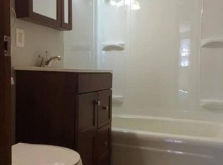 560 S Church St #1E, Decatur, IL 62521