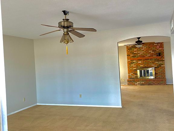 4th image of 5327 W Barbara Ave