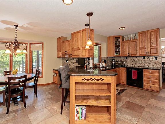 3rd image of 30110 Bonnie View Dr