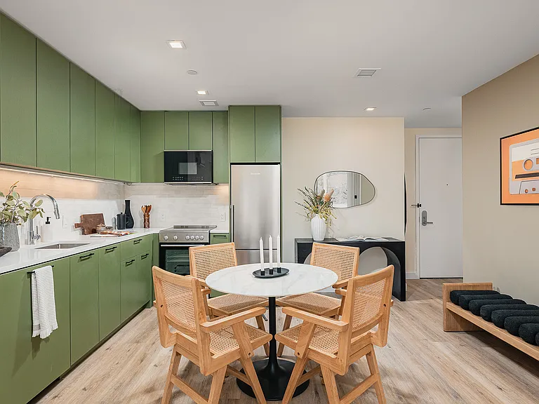 21 Garden St #5J — Photo 4