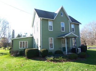 7 Duck Run Rd, Mill Hall, PA 17751
