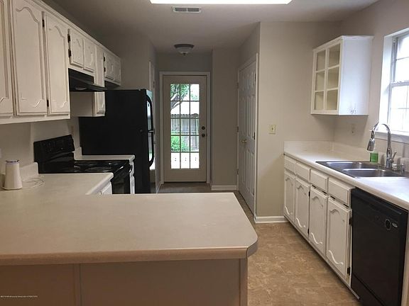3rd image of 7607 Tally Ho Dr E