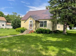 220 Church St, Currie, MN 56123