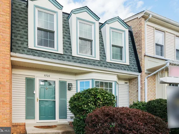 5706 Lofthill Ct, Alexandria, VA 22303